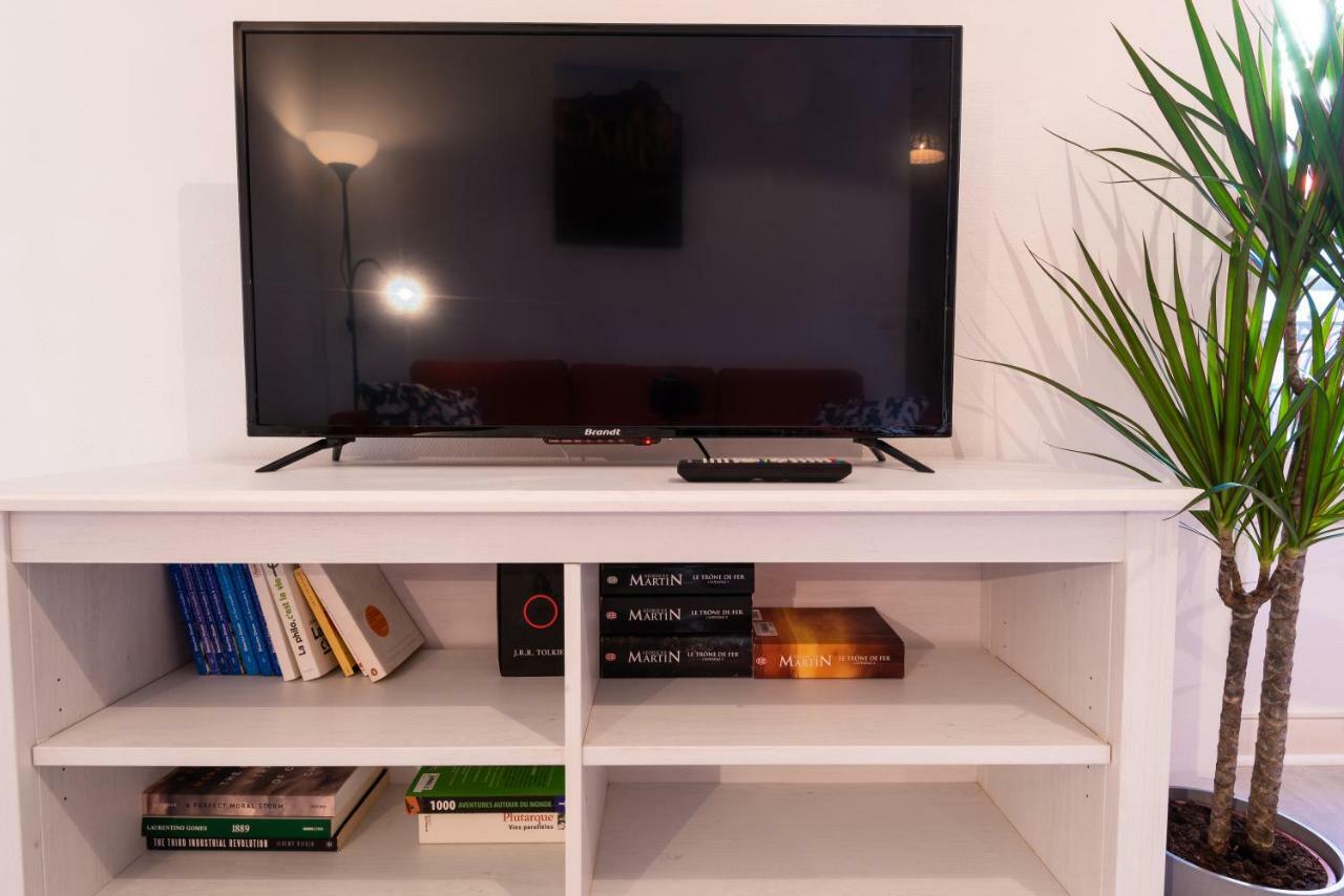 Appartement Coeur De Ville - Wifi - Lave-Seche Linge Pau Luaran gambar